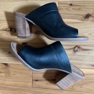 Toms Majorca Black Leather Mules